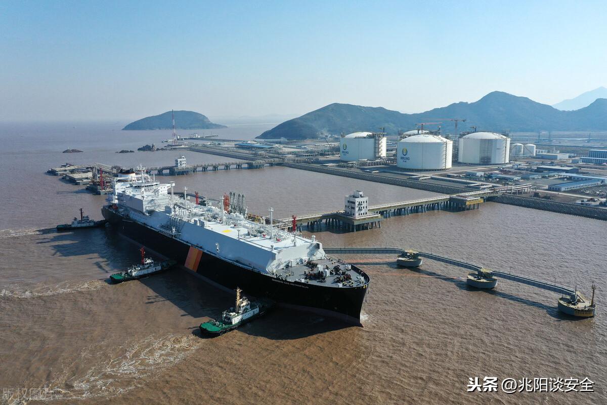 天然气储罐构造_天然气储罐安装有没有安全要求_天然气储罐的有关规范